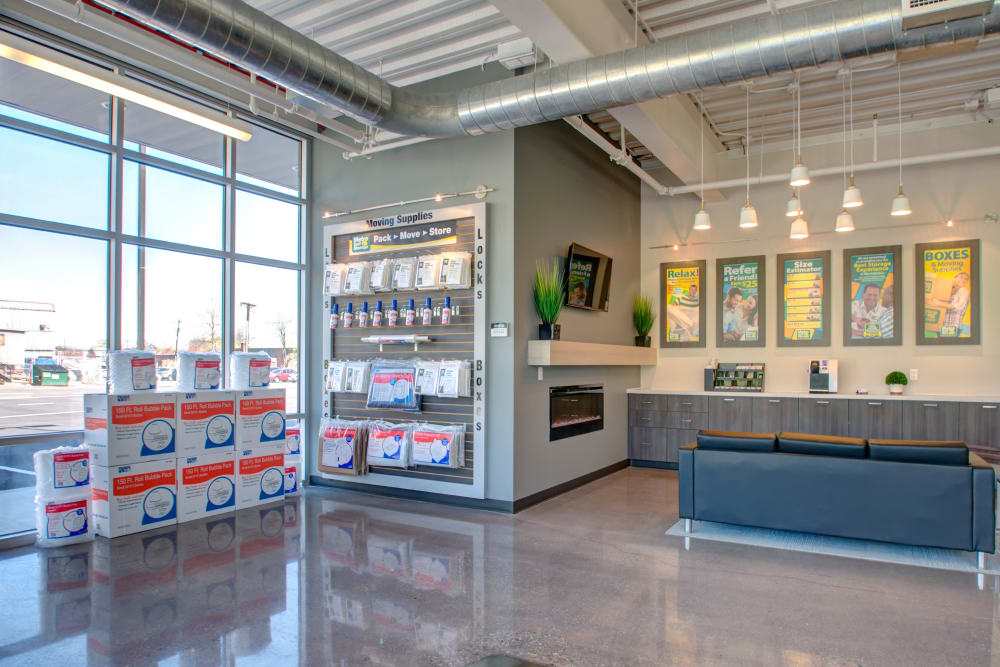 Leasing desk and lobby at Metro Self Storage in Wood-Ridge, New Jersey