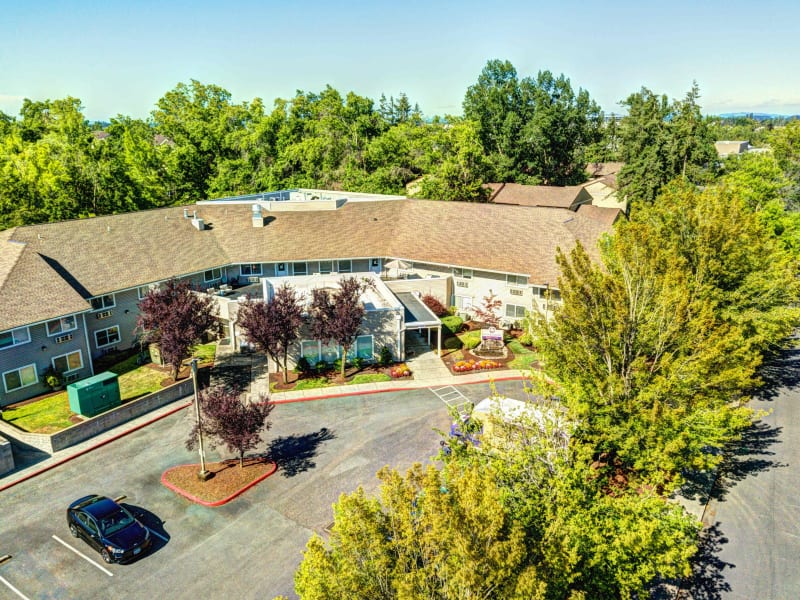 Aerial view of the main building at Silver Creek Senior Living in Woodburn, Oregon. 