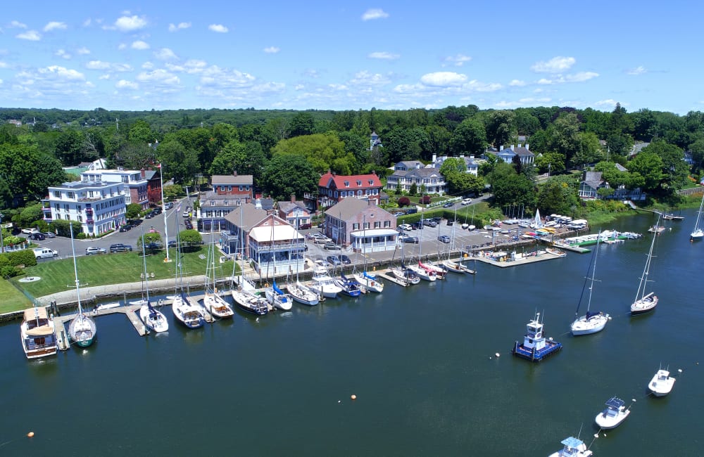 Shoreline near Maplewood at Southport in Southport, CT
