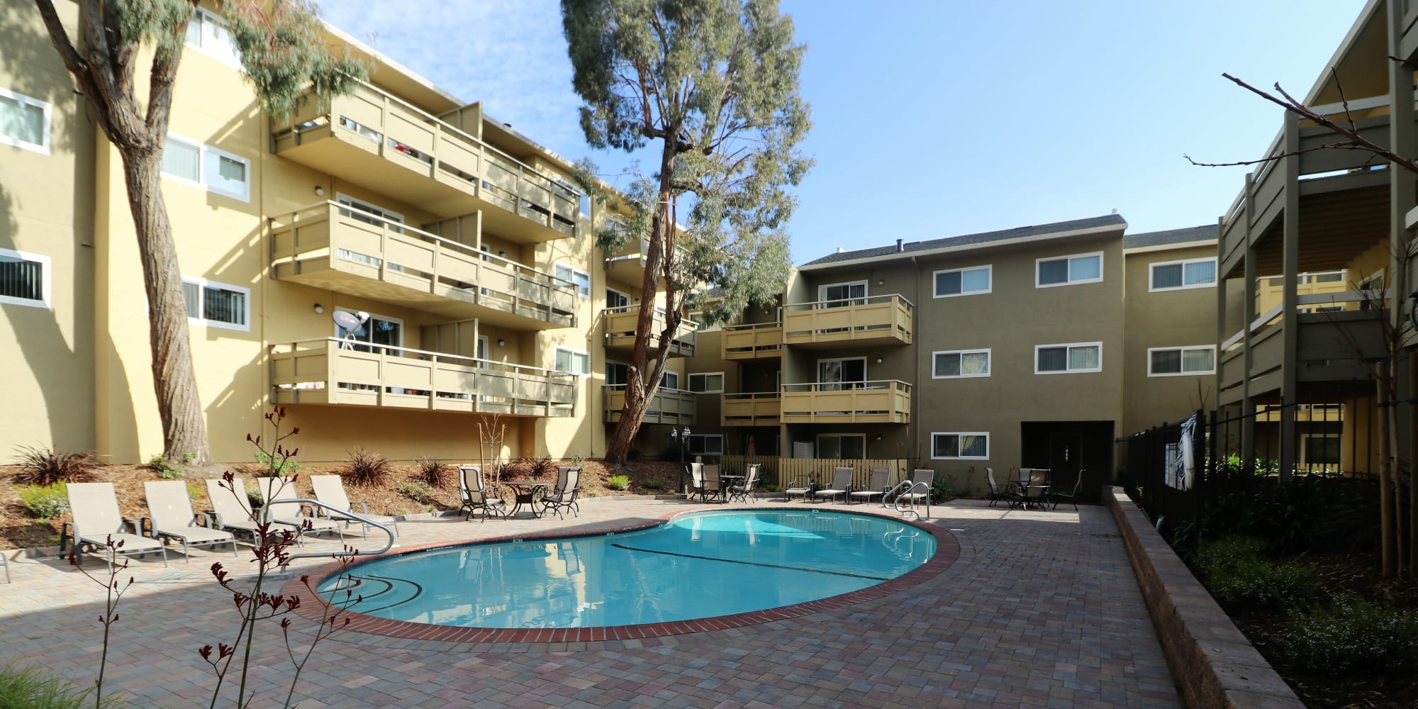 San Lorenzo, California, apartments at Bayfair Apartment Homes