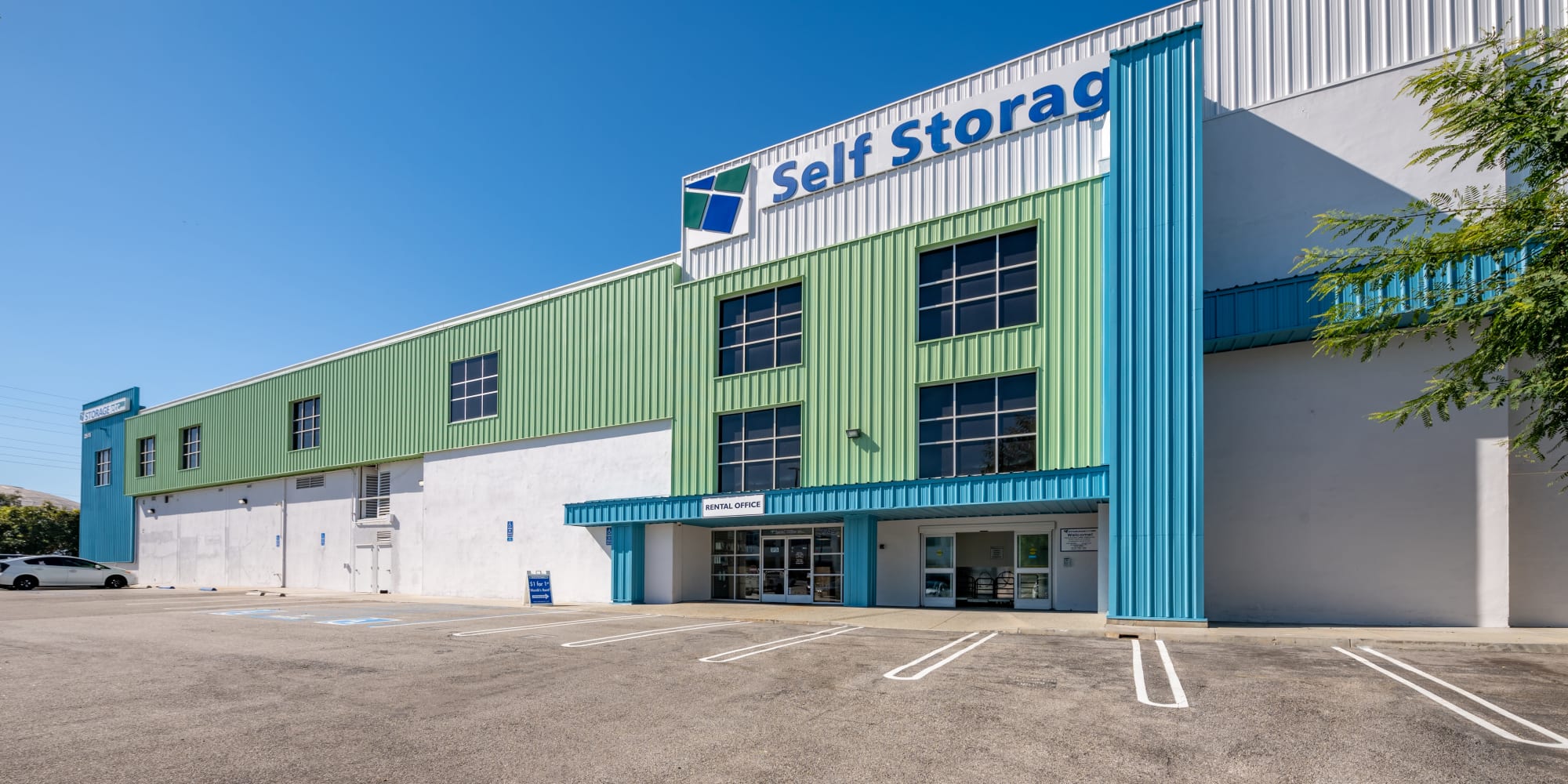 Self storage in Torrance CA