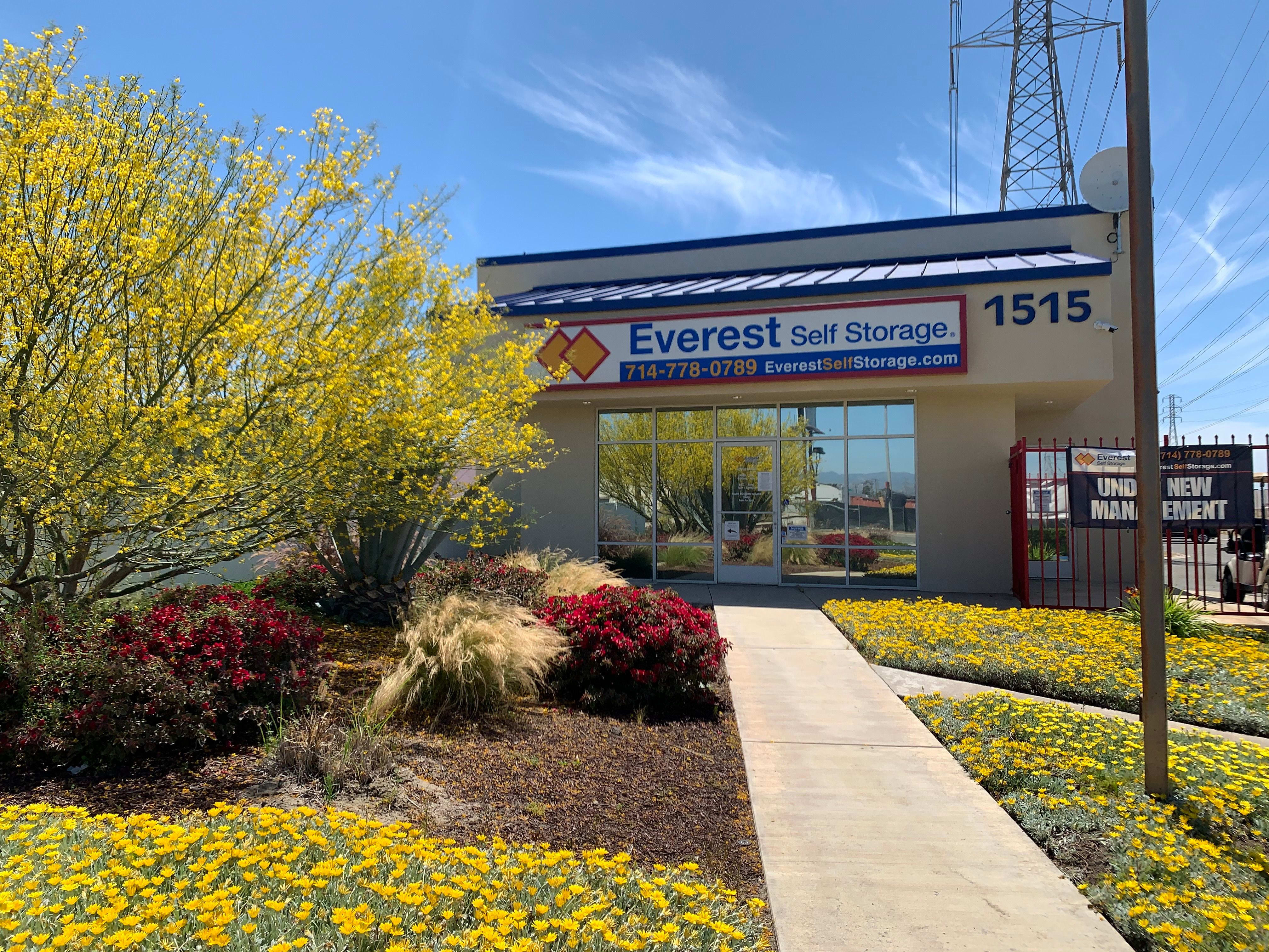 Self storage at Everest Self Storage - Anaheim in Anaheim, California