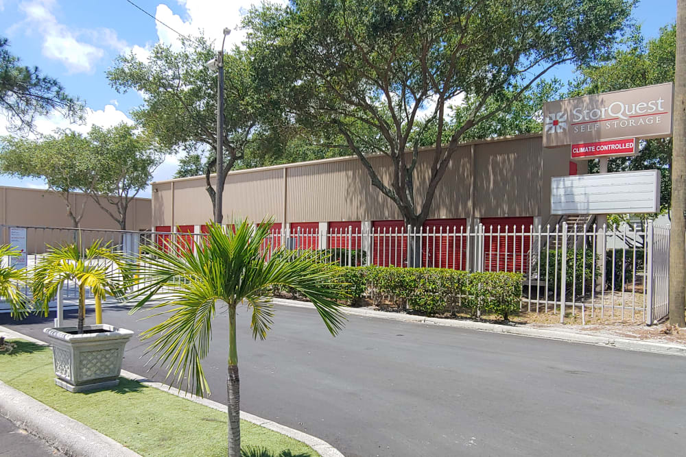 Climate Controlled Storage Units In Seffner Fl