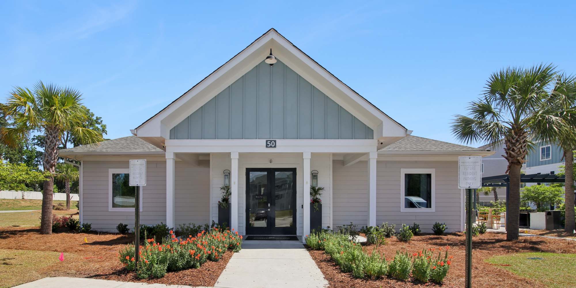 Exterior view of leasing office at Everett at Port Wentworth in Port Wentworth, Georgia