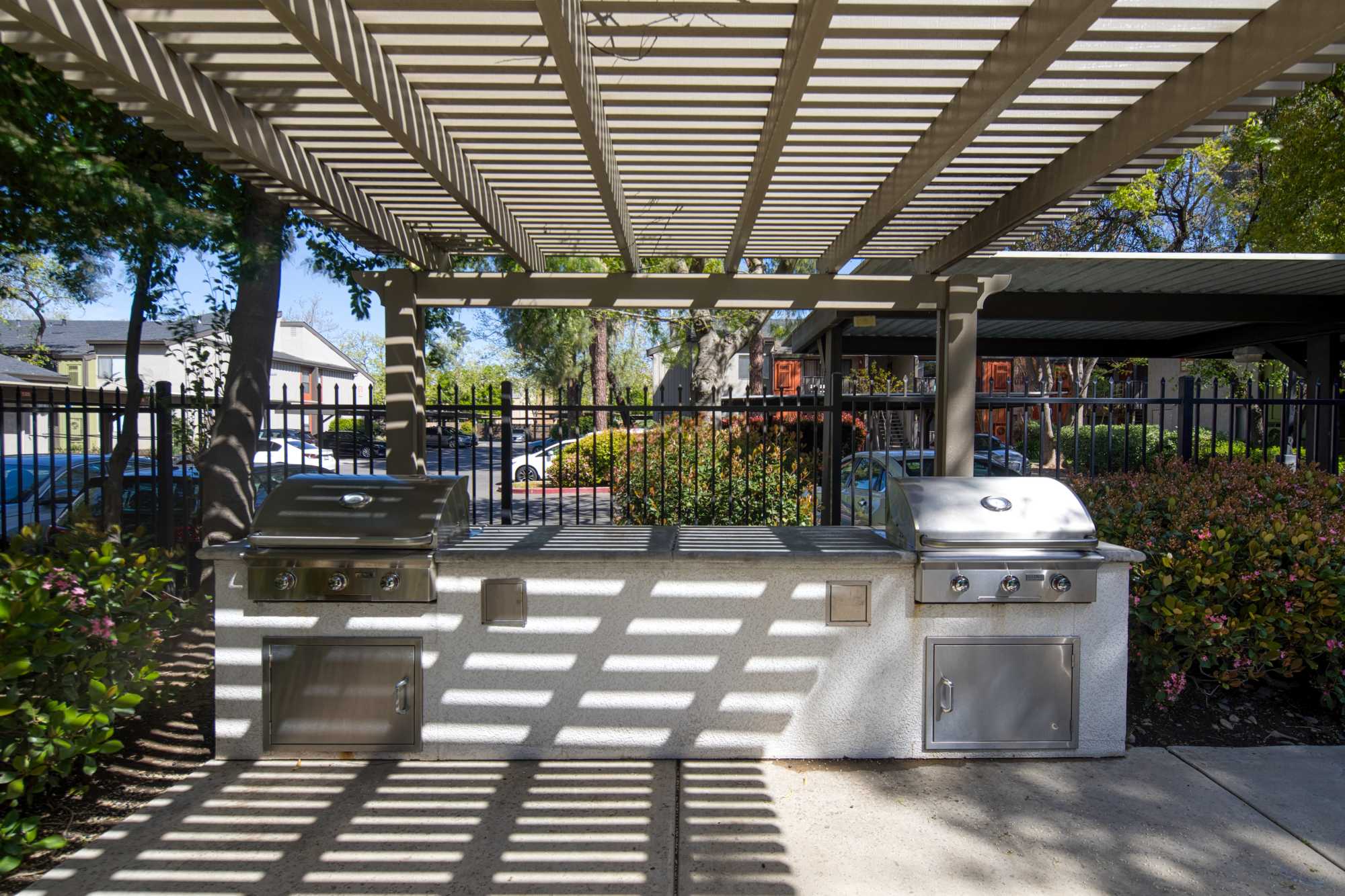 Outdoor barbeque area at Falls at Arden in Sacramento, California