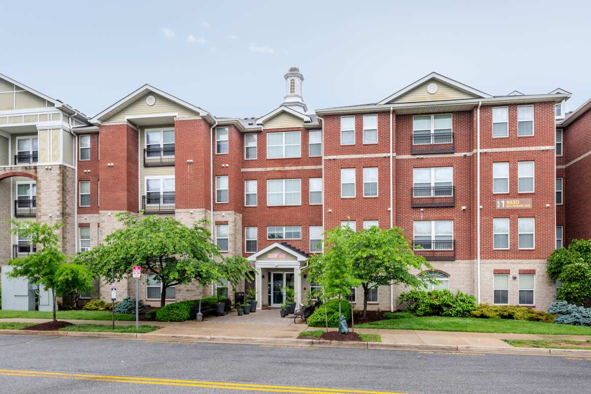 Exteiror view of student apartment at Mazza Grandmarc in College Park, Maryland