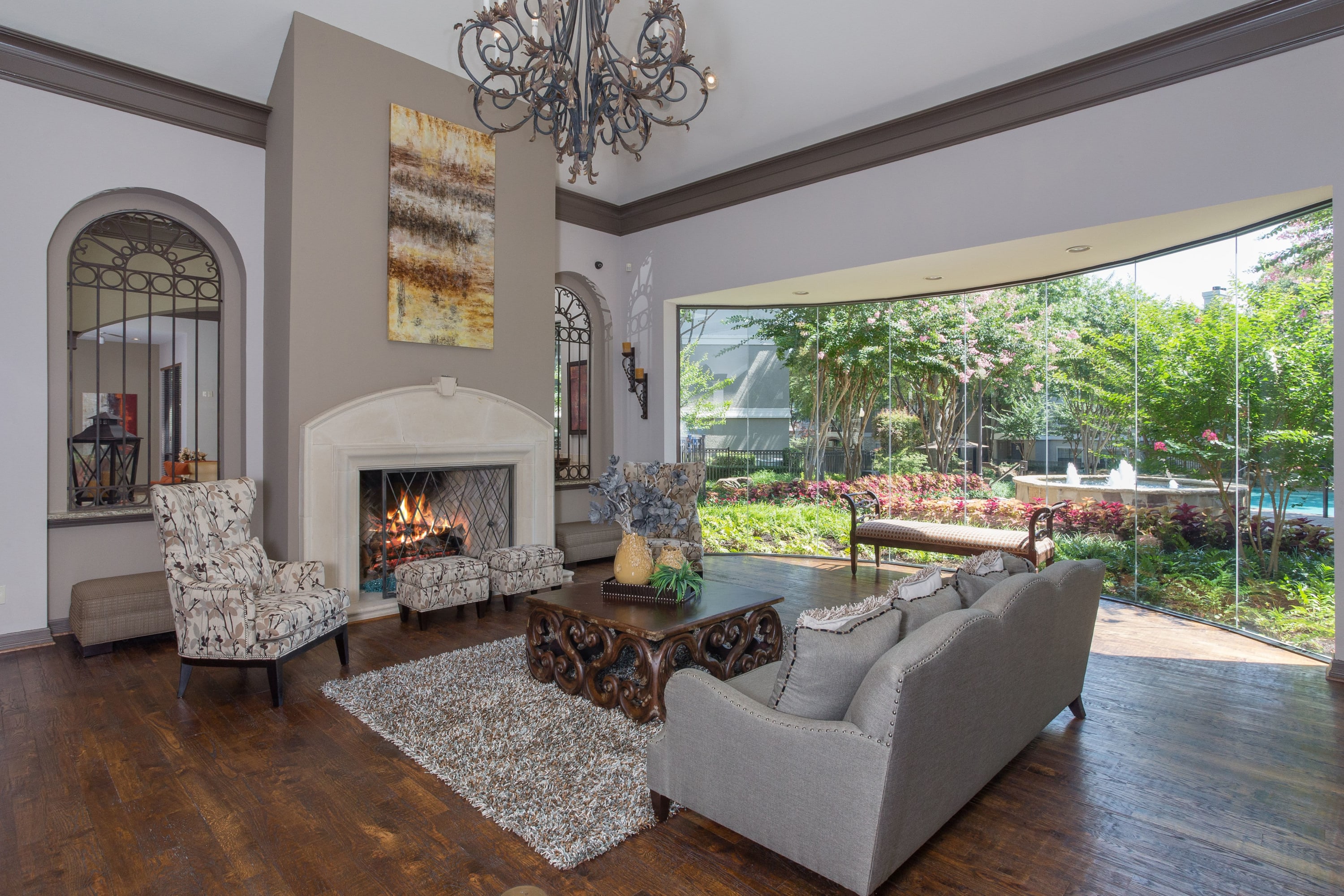 Apartments at The Verandas at Timberglen in Dallas, Texas