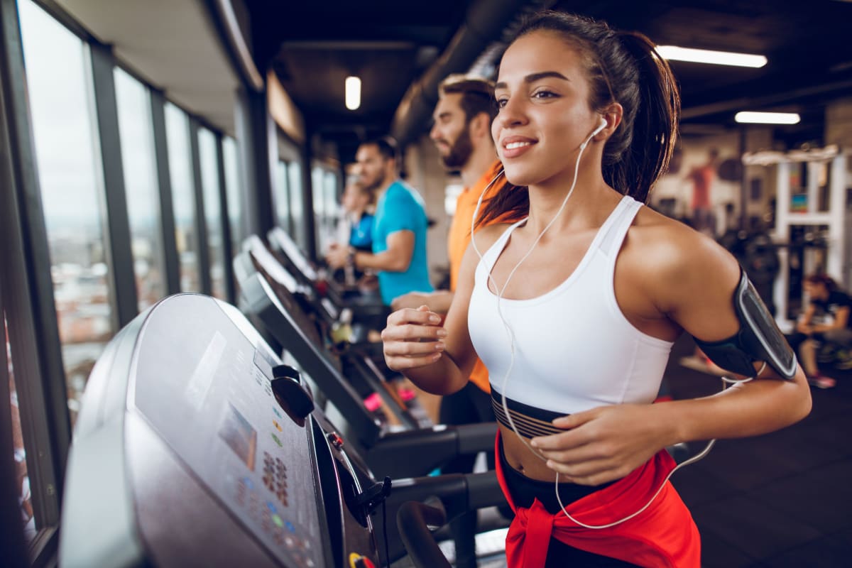 Fitness center at Marlon Manor Apartments, Los Angeles, California