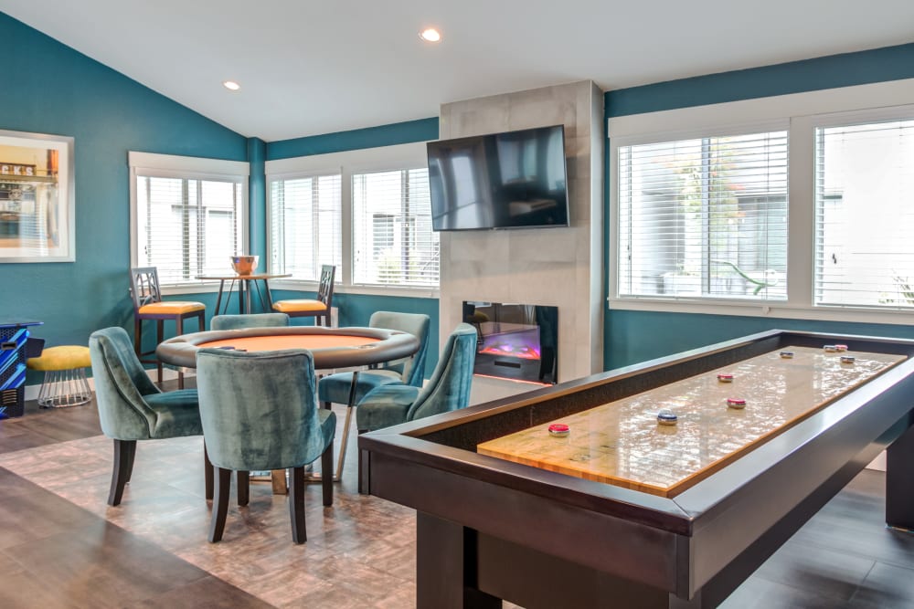 Community game lounge at Elan 41 Apartments in Seattle, Washington