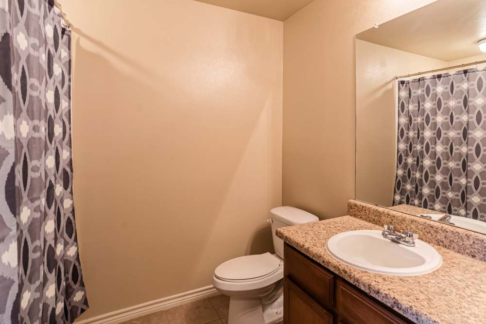 Dual vanity sinks in bathroom at Blue Ridge in Midland, Texas