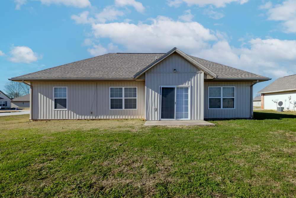 View of building at Prairie Hill Estates in Carl Junction. MO