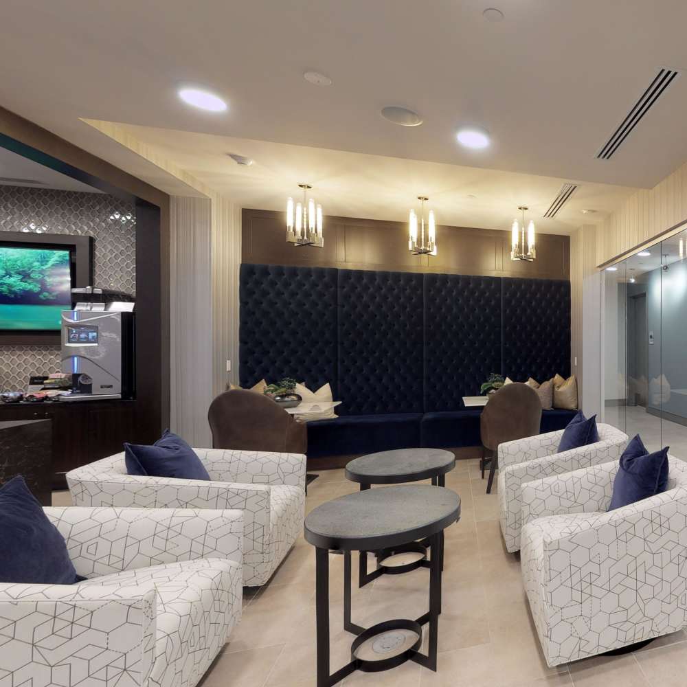 Lounge area at Howell Uptown in Dallas,Texas