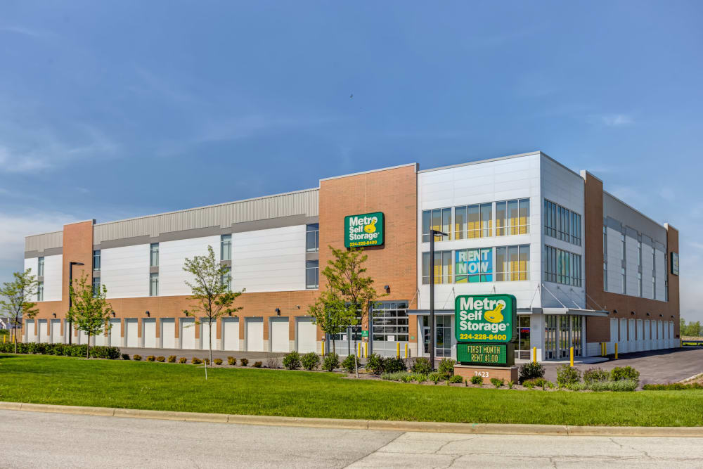 Sign and exterior view of office at Metro Self Storage in St. Charles