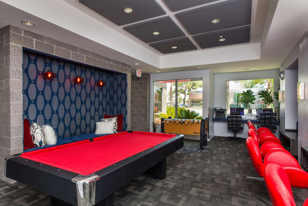 Community entertainment center at Avenue 25 Apartments in Phoenix, Arizona