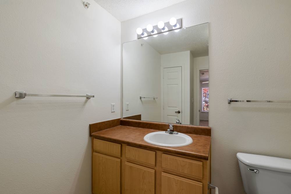 Bright bathroom at Villas At Copper Leaf in Nixa,Missouri