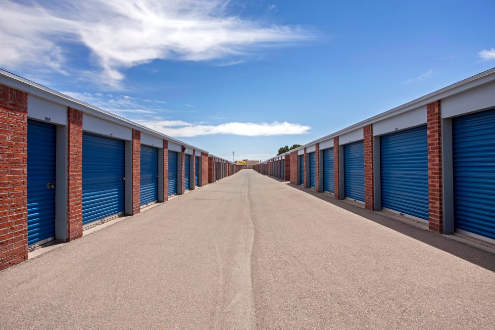 Exterior drive up units at Metro Self Storage in El Paso, Texas