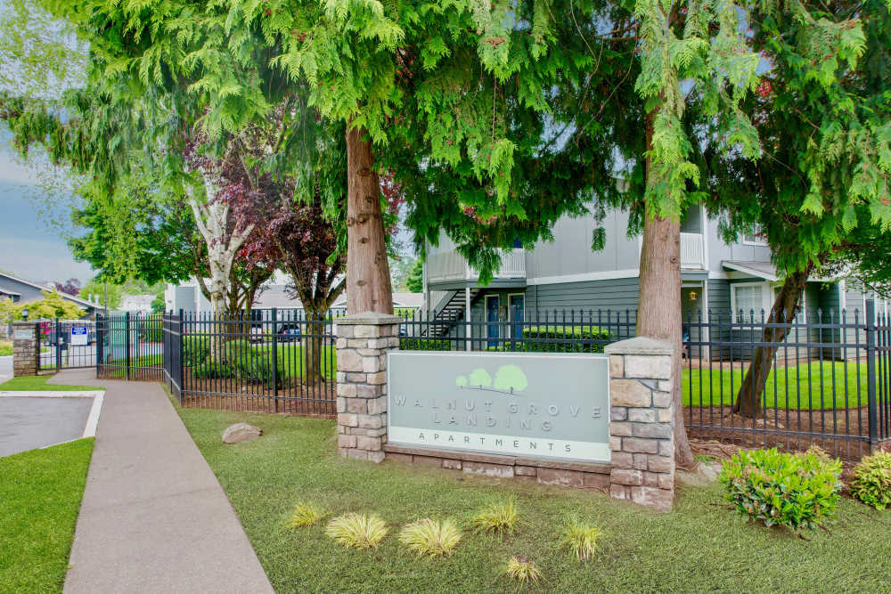 Signage of Walnut Grove Landing Apartments in Vancouver, Washington