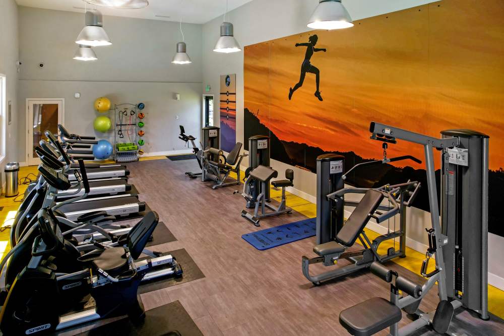 Fitness center at Walnut Grove Landing Apartments in Vancouver, Washington