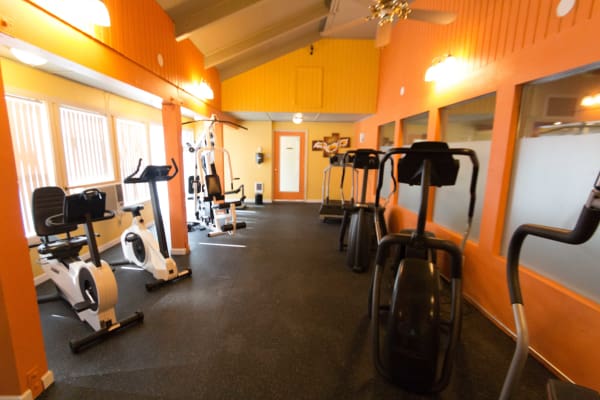 Fitness Center at Oakbrook Apartments in Vancouver, WA