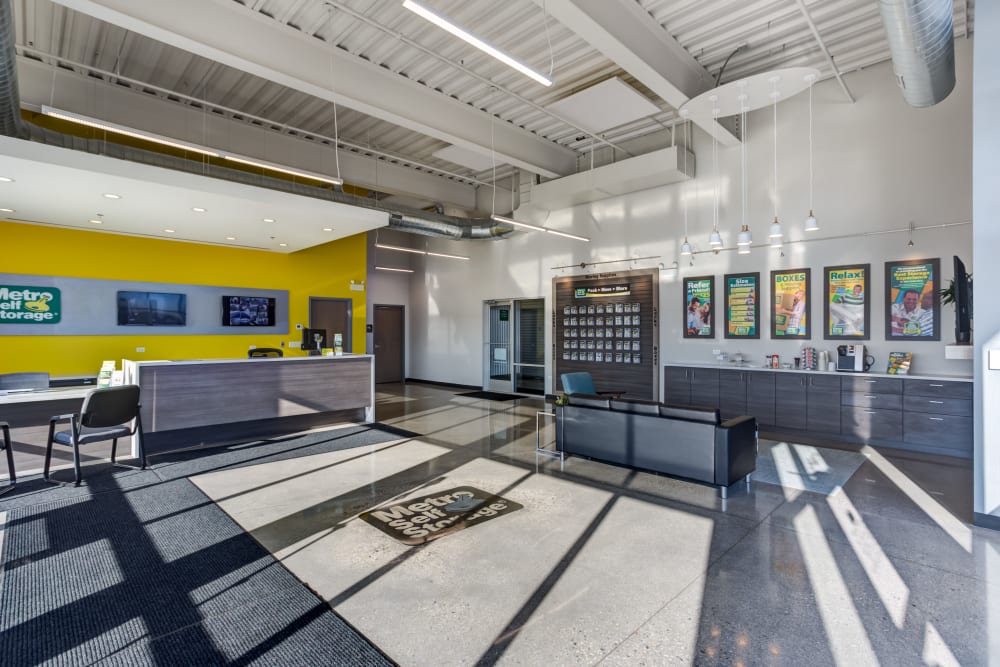 Metro Self Storage has a front office in Buffalo Grove, Illinois