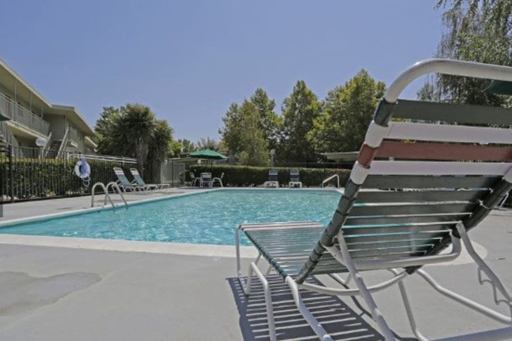 Sparkling pool of Country Club Gardens in Sacramento, California