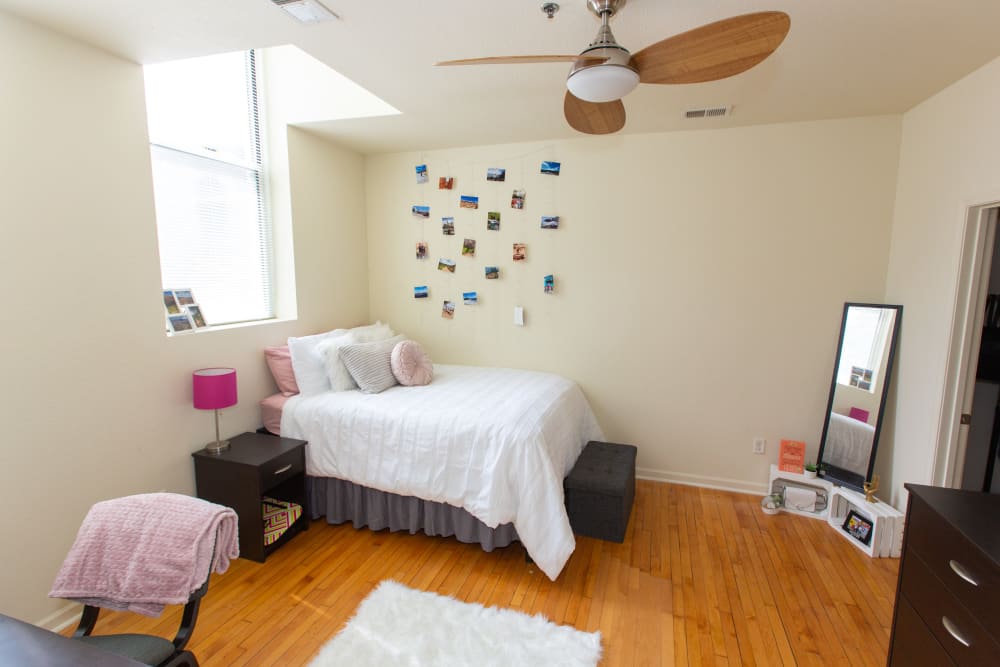 Brightly lit bedroom at Columns in Bowling Green, Kentucky