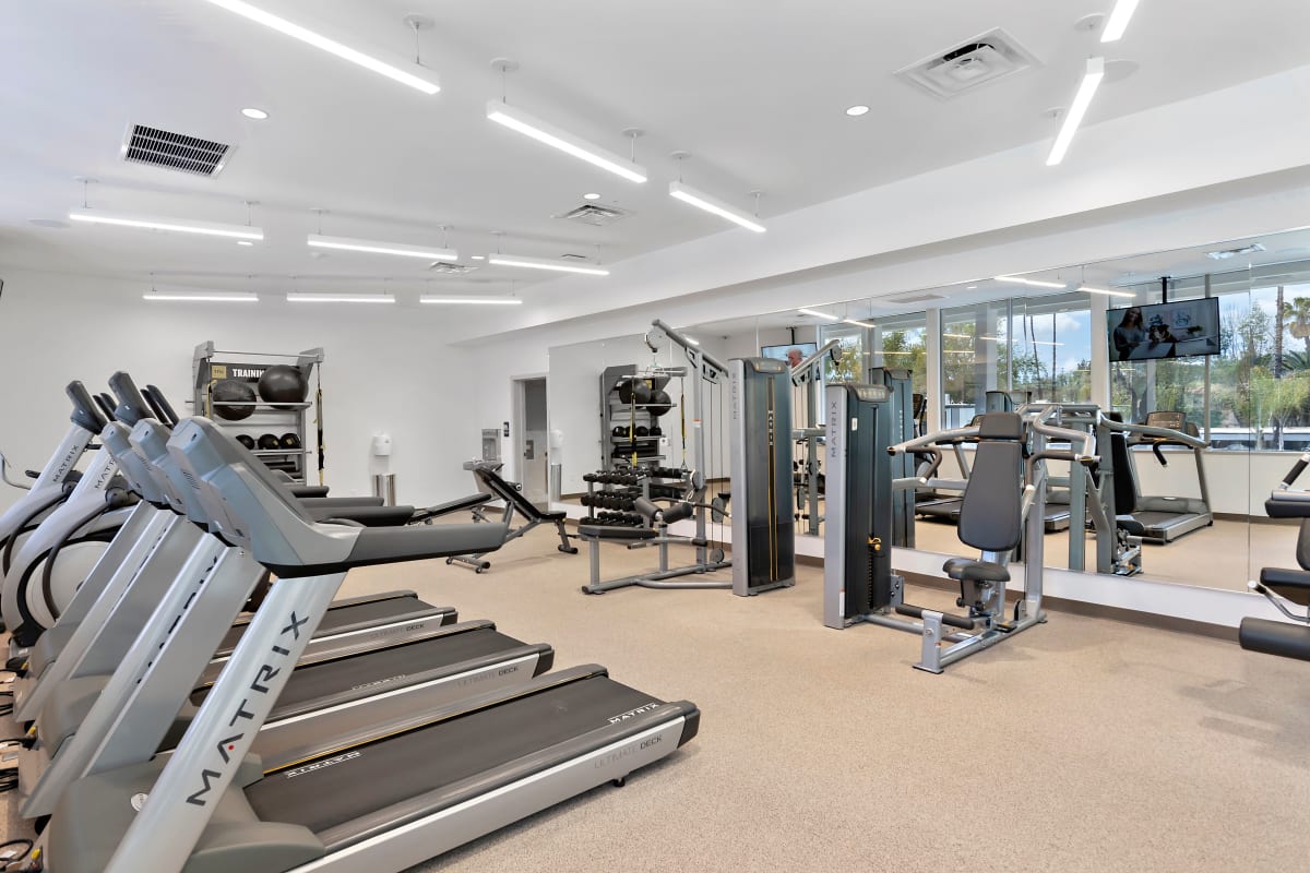 Fitness center at The Retreat at Thousand Oaks, Thousand Oaks, California