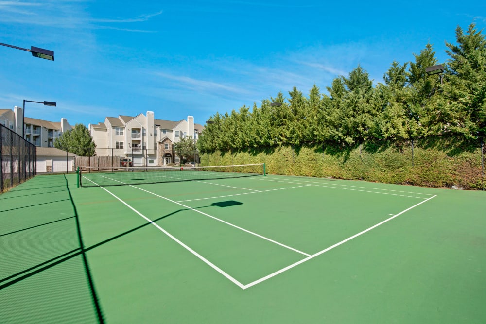 Tennis court at Windsor Commons Apartments in Baltimore, Maryland