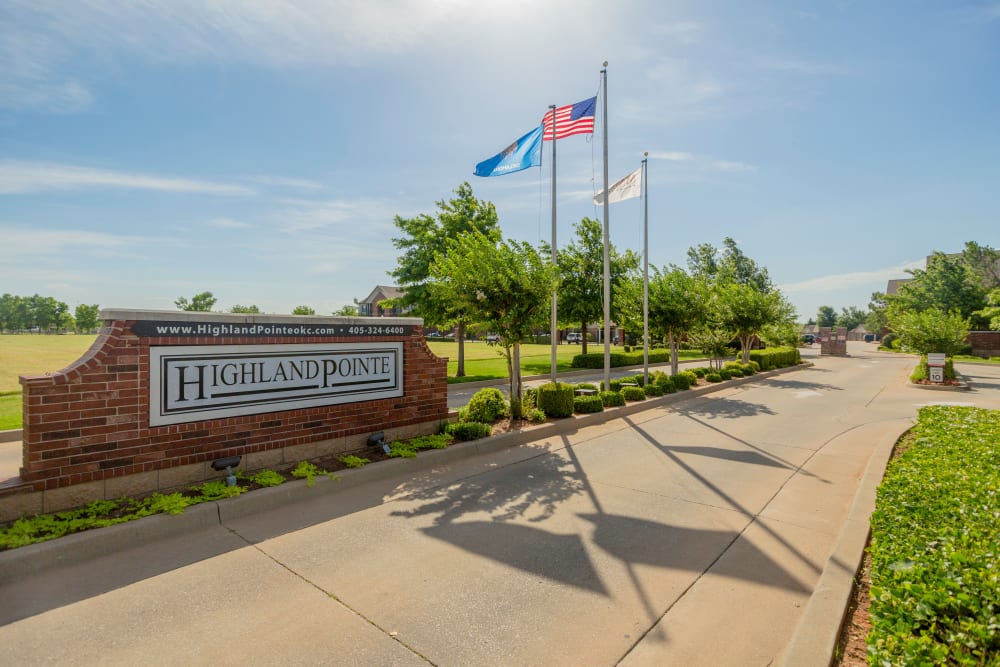 Highland Pointe sign and front entry in Yukon, Oklahoma