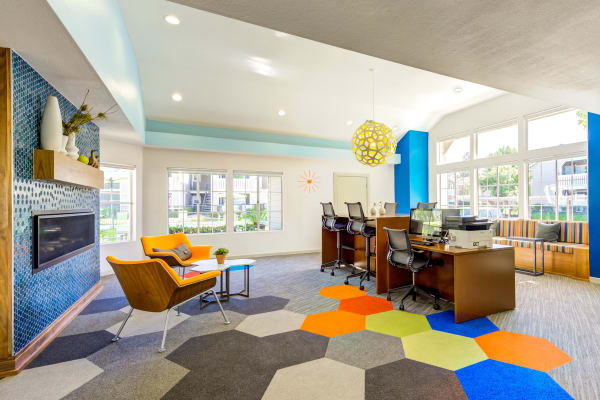 Wifi-Lounge at Village Oaks in Chino Hills, CA