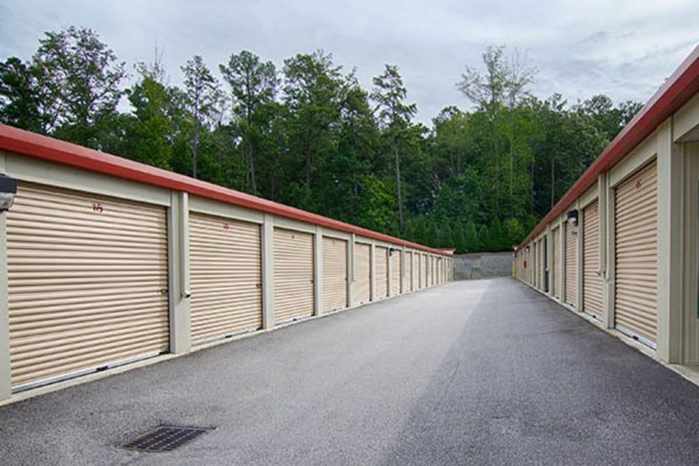 drive-up exterior units at Metro Self Storage in Lawrenceville, Georgia