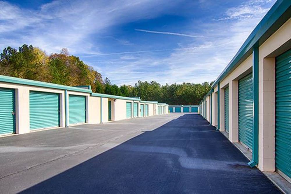 Metro Self Storage RS outdoor storage units in Roswell, Georgia