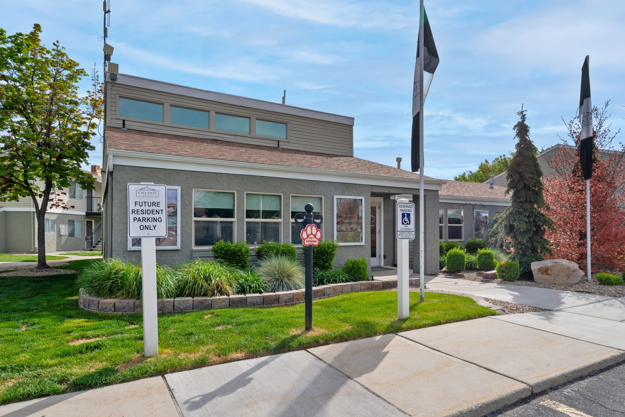 Photos of Callaway Apartments in Taylorsville, UT