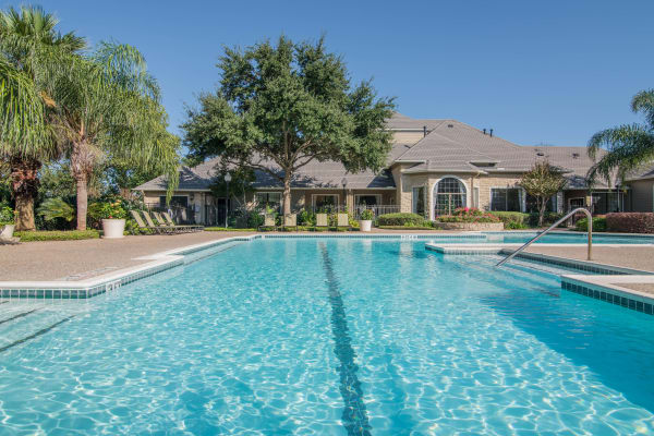 Swimming pool at Thornbury Apartments in Houston, TX