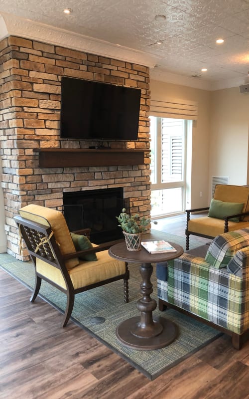 Lounge room at The Pillars of Prospect Park in Minneapolis, Minnesota