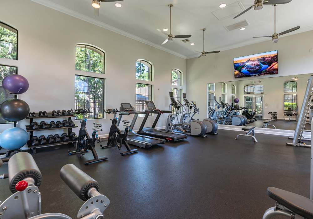 Fitness center at Links at Westridge in Valencia, California 