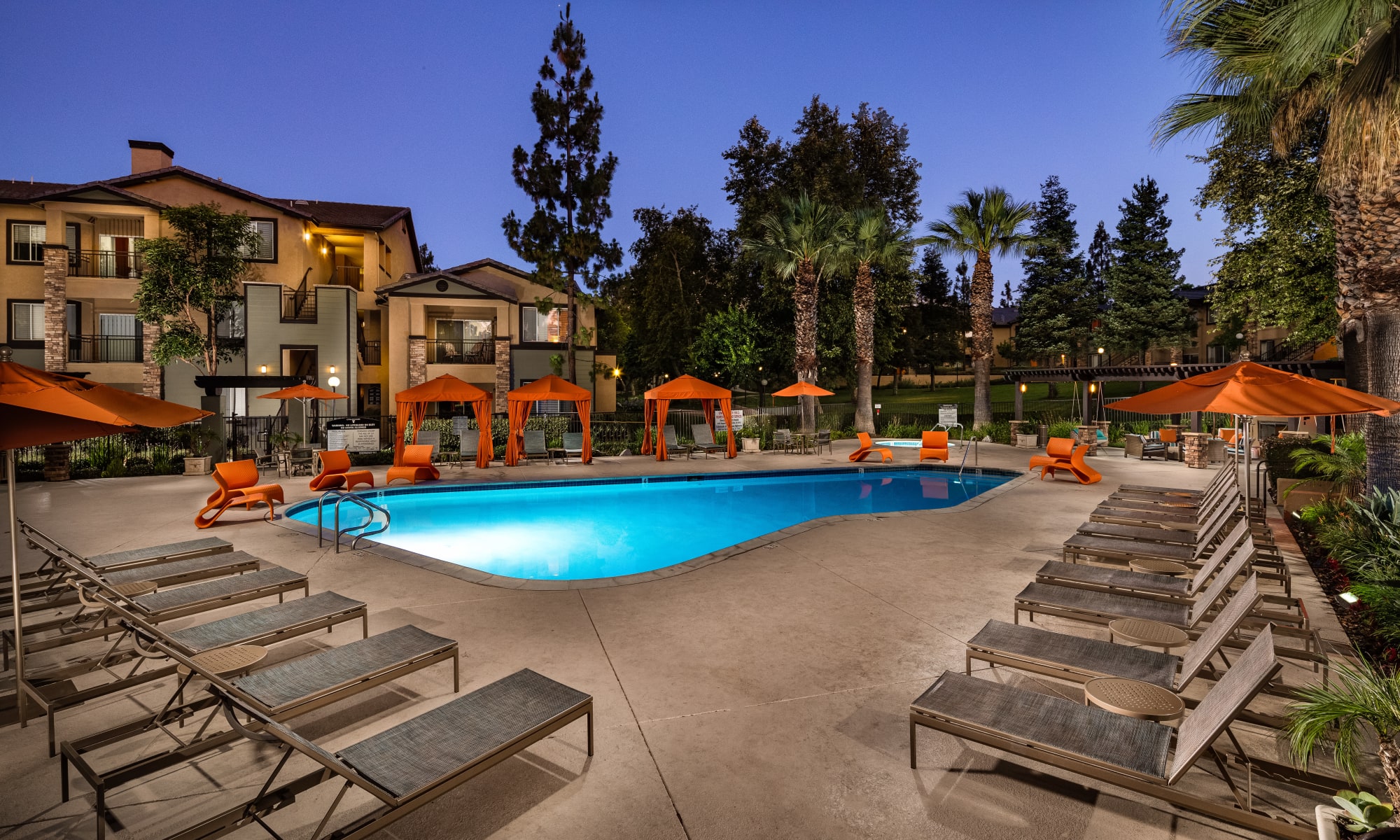 Colonnade at Sycamore Highlands apartments in Riverside, California