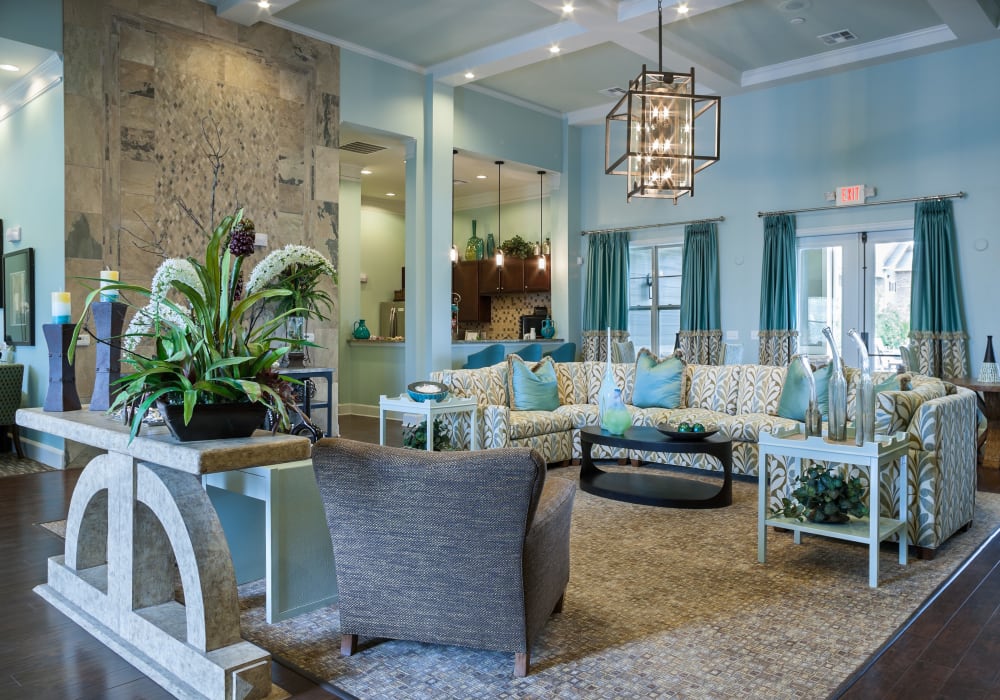 A lounge area at The Sovereign at Overland Park in Overland Park, Kansas.
