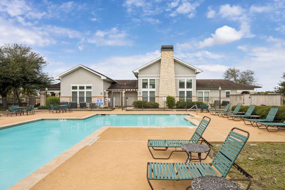 Apartment swimming pool at The Cove at Palmer Point in Texas City, Texas