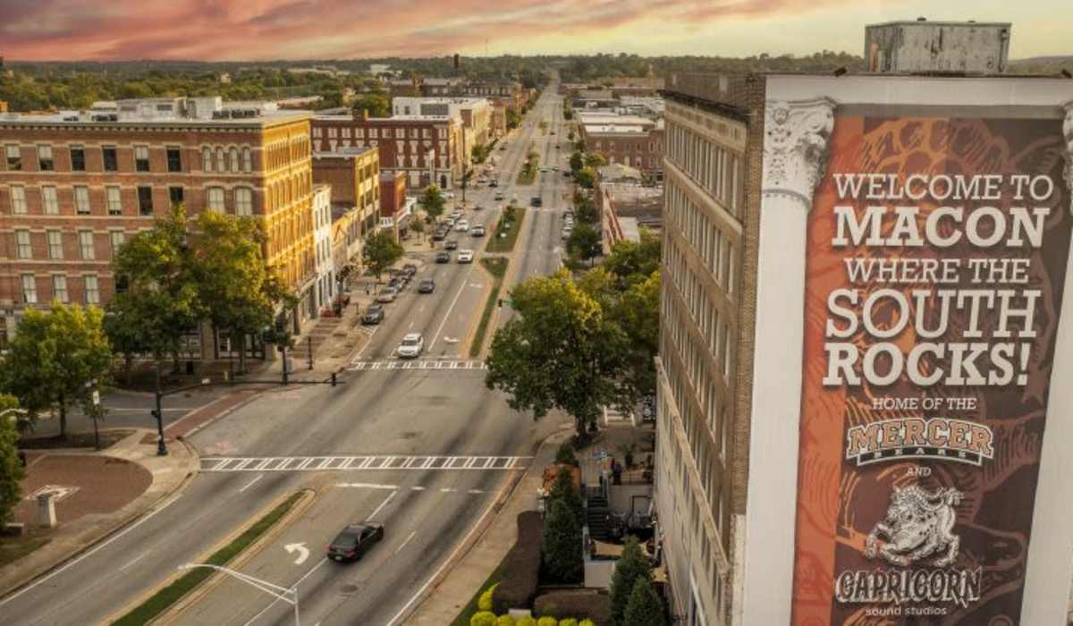 Aerial view of apartments near Lofts at 401 Cherry in Macon, Georgia