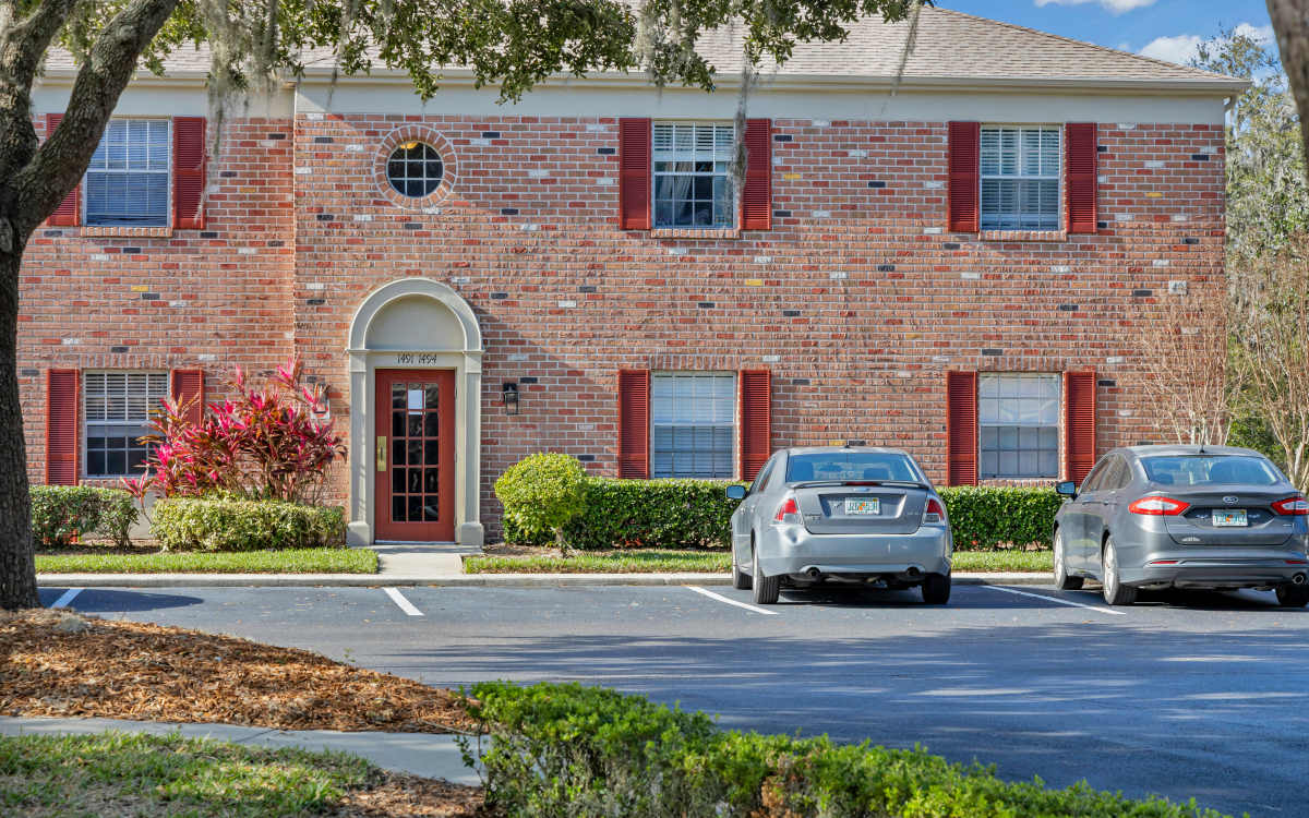 Entrance to the apartment community at Carlton Arms Of South Lakeland in Lakeland, Florida 