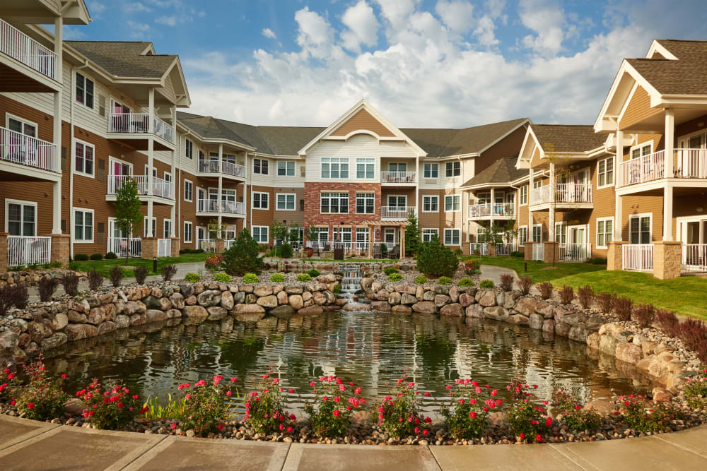 Co-op amenities at Applewood Pointe of Bloomington at Valley West in Bloomington, Minnesota.