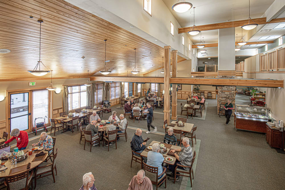 Dining room at Majestic Rim Retirement Living in Payson, Arizona.