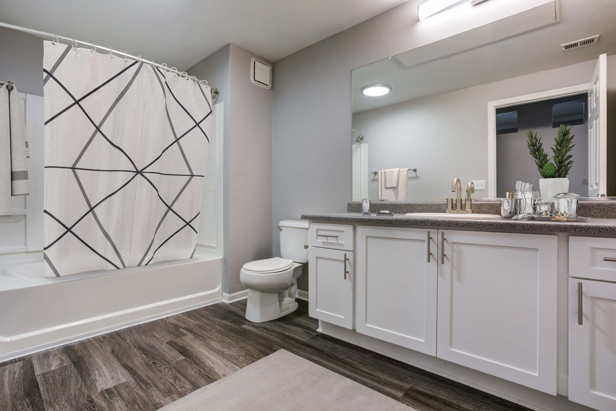 Bright bathroom at Miramonte and Trovas in Sacramento, California