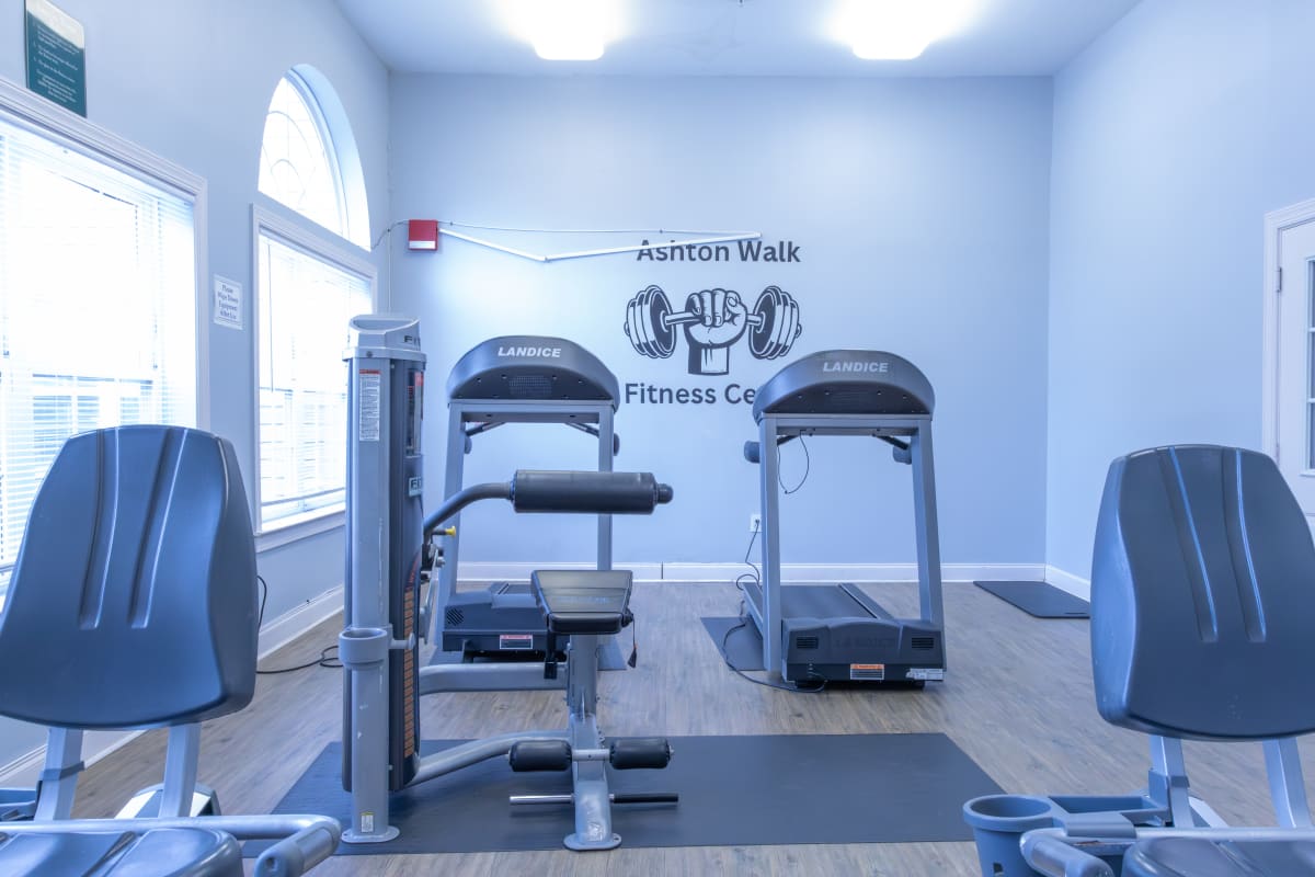 Fitness center with various equippements at Ashton Walk in Forest Park, Georgia