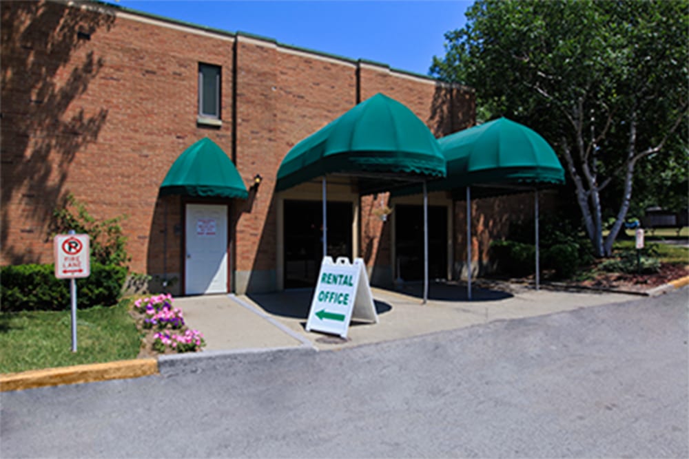 Rental entrance at Highland Glen in Scottsburg, Indiana