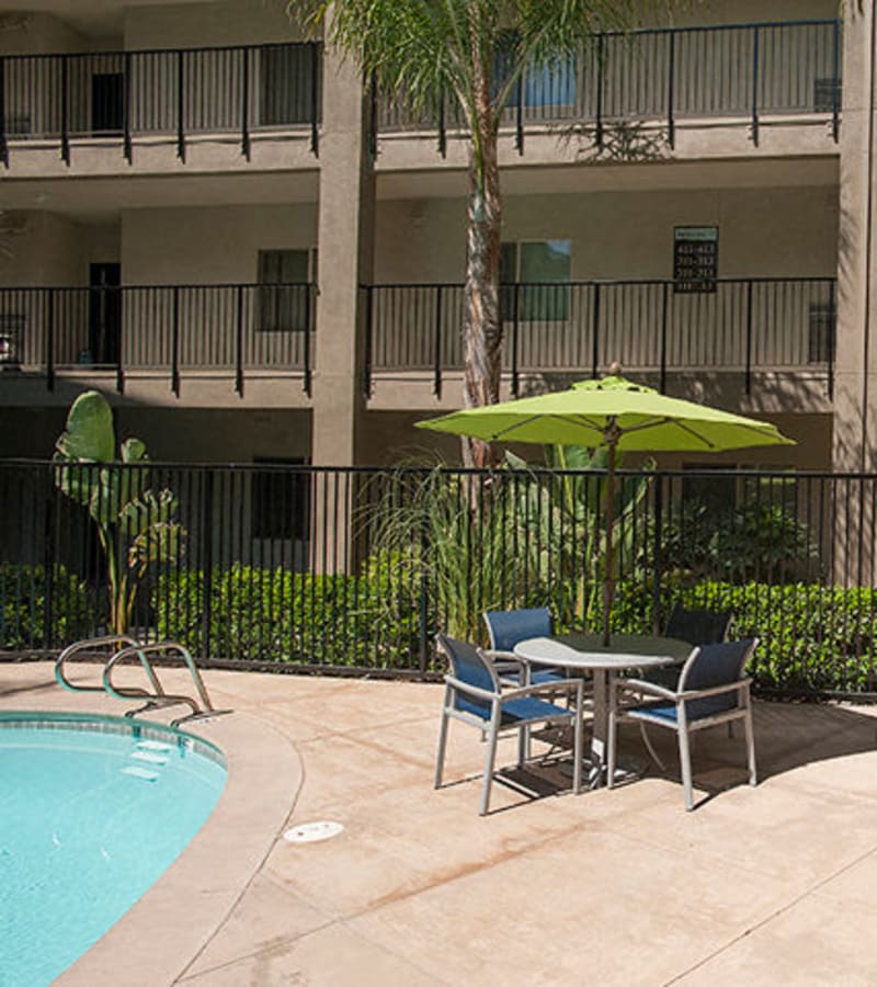  Outdoor swimming pool at DaVinci Apartments in Davis, California