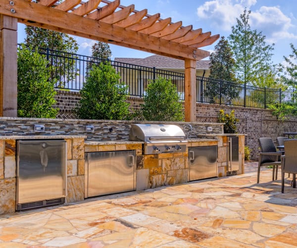 Exterior patio area at The Heights at Old Peachtree in Suwanee, Georgia