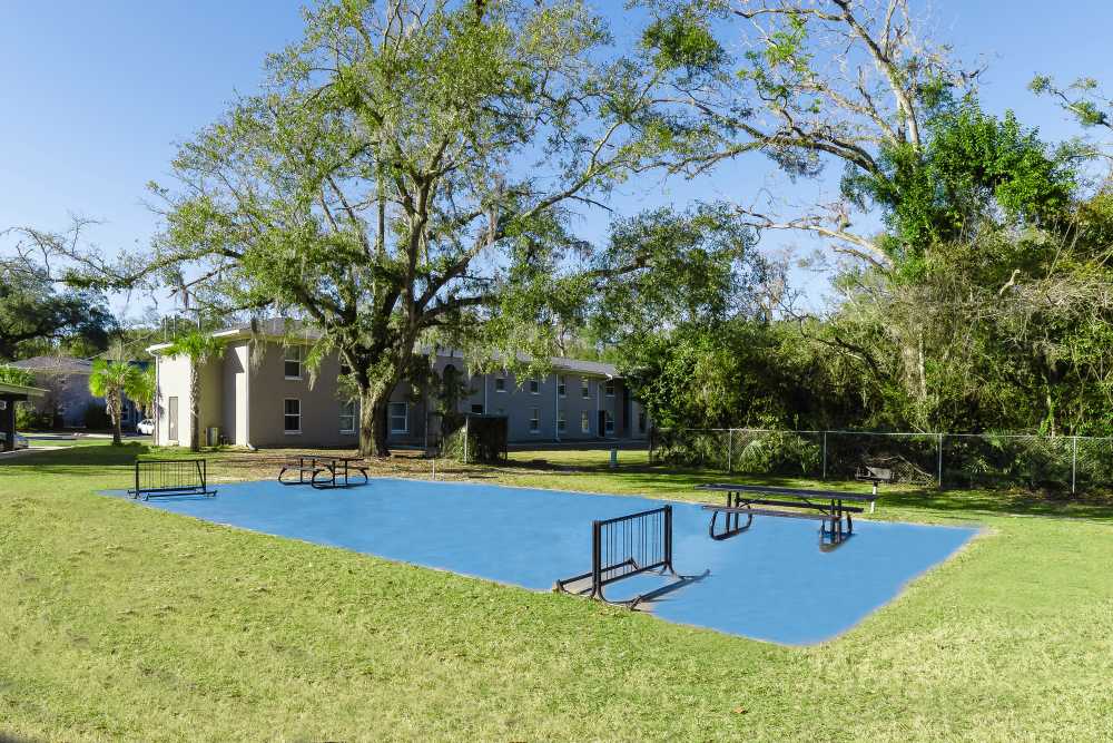 Picnic area at Magnolia Terrace in Tallahassee, Florida