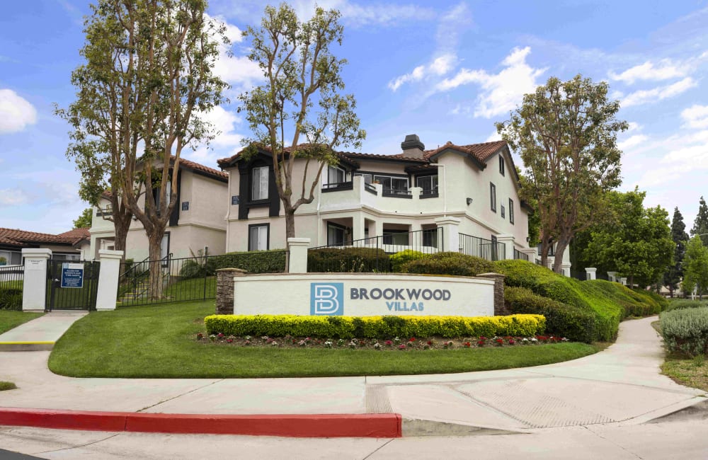 Exterior view of the apartments at Brookwood Villas in Corona, California